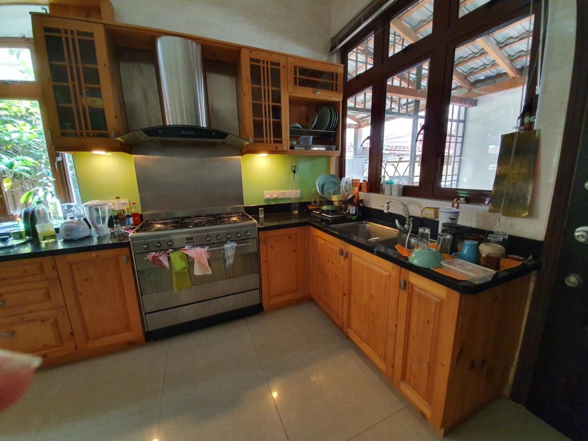 Ferienwohnung Eden Cosy Living Batu Feringgi Exterior foto