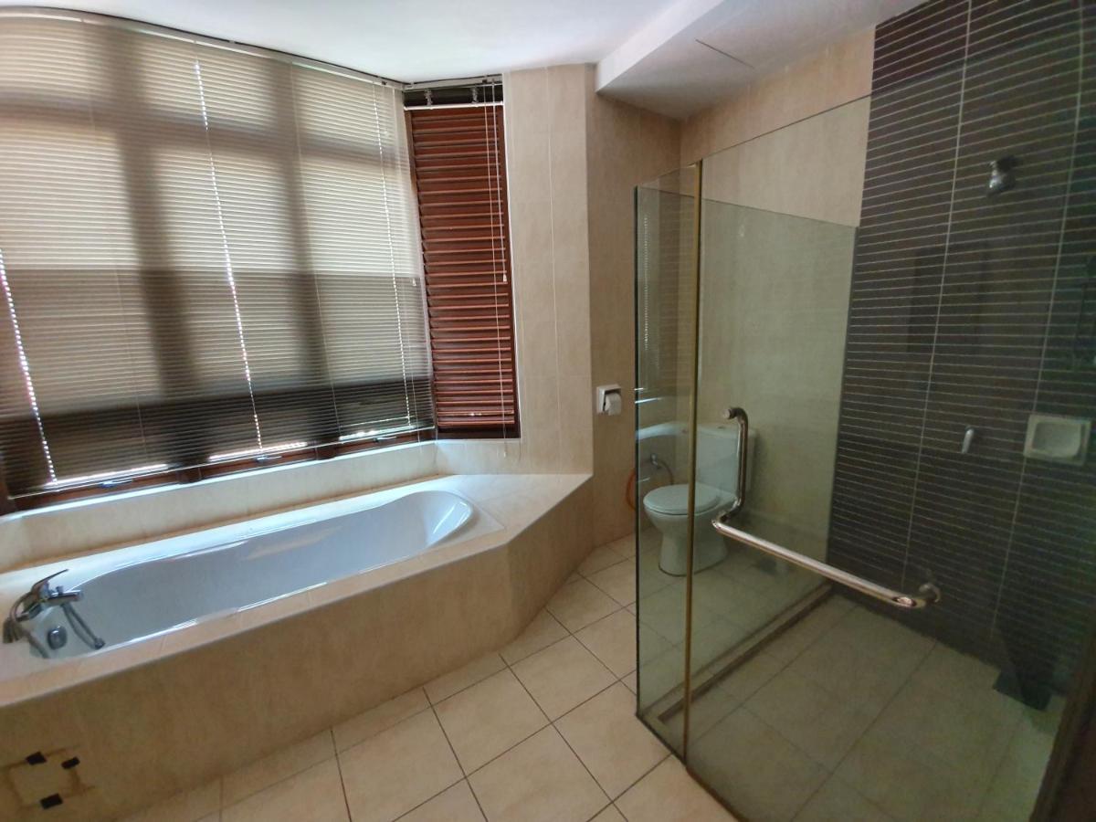 Ferienwohnung Eden Cosy Living Batu Feringgi Exterior foto